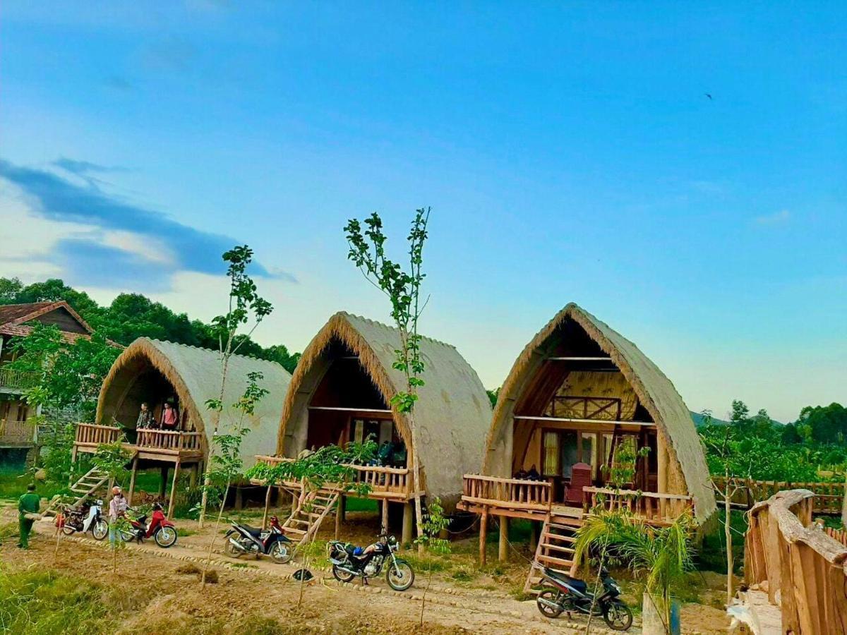 Rice Straw Green Lodge- Resort Quan Tom Exterior photo