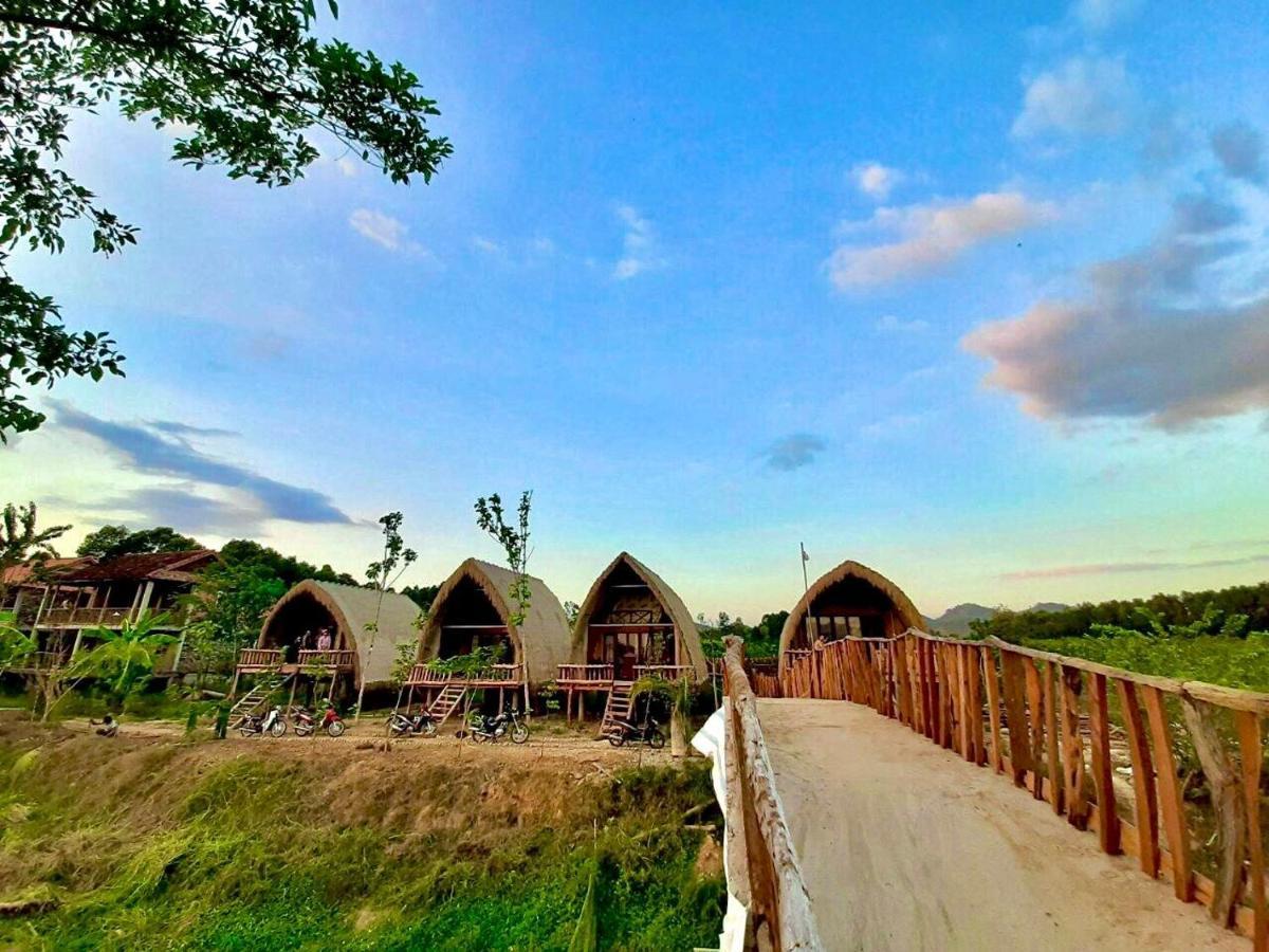 Rice Straw Green Lodge- Resort Quan Tom Exterior photo