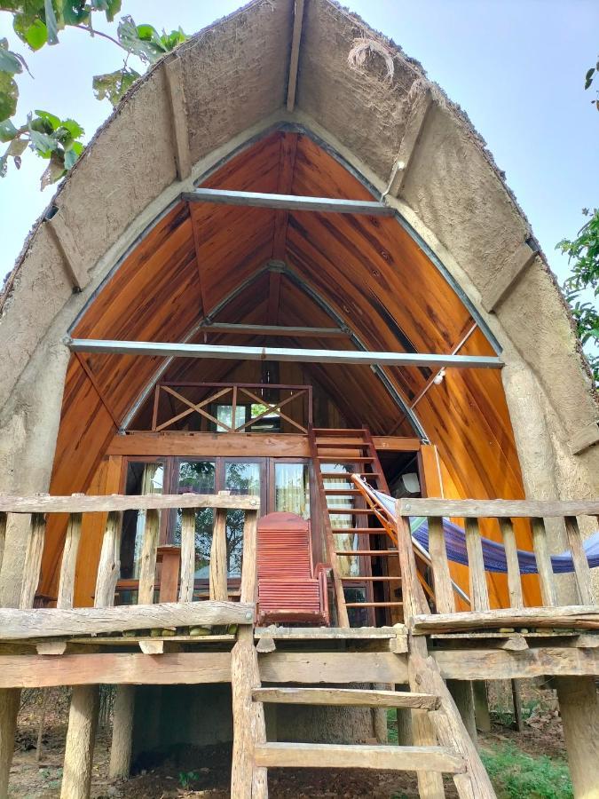 Rice Straw Green Lodge- Resort Quan Tom Exterior photo
