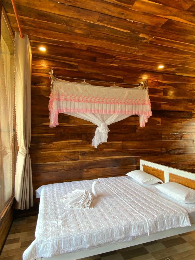 Rice Straw Green Lodge- Resort Quan Tom Exterior photo